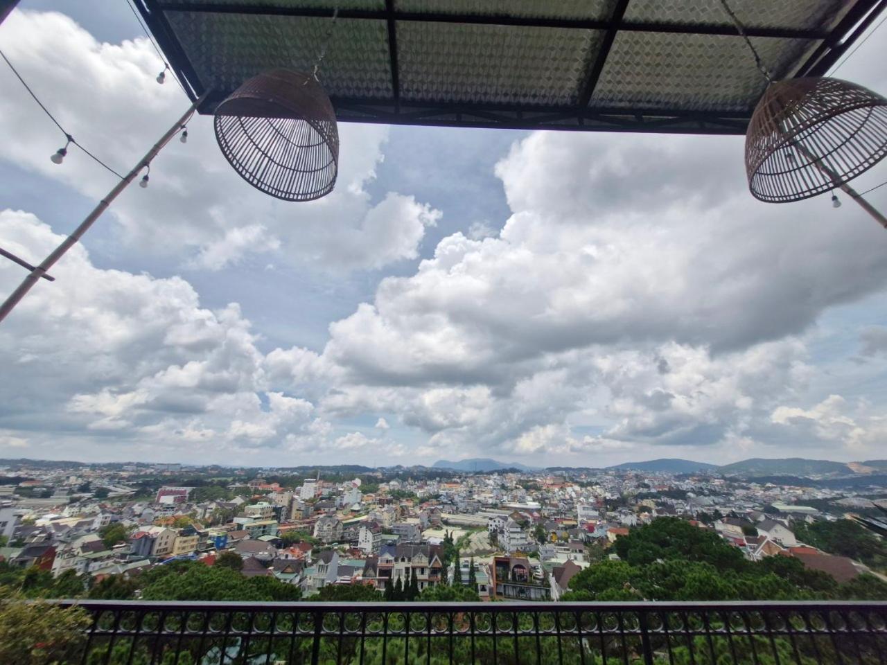 Hill Top Homestay Далат Екстер'єр фото